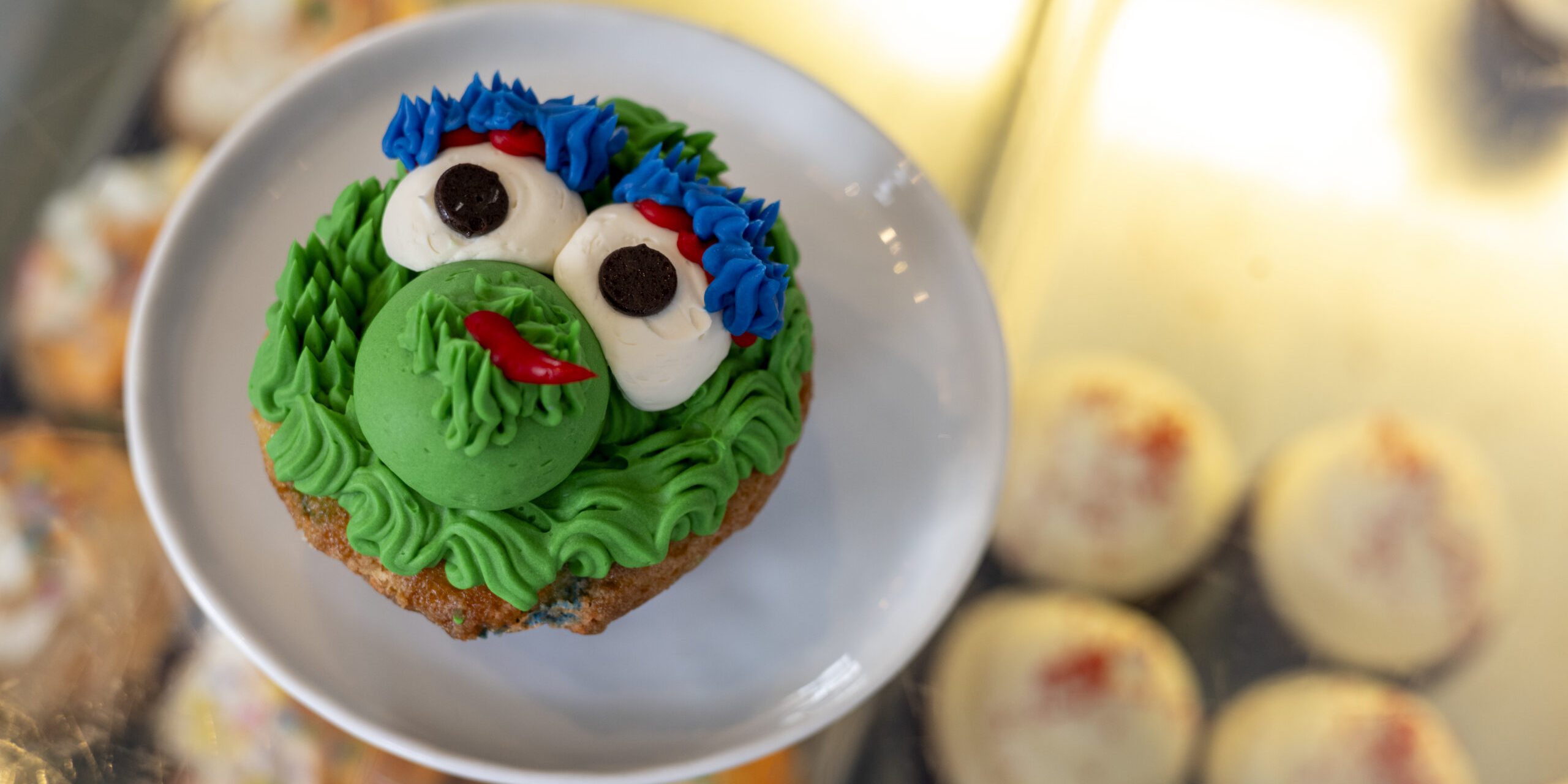 A Phillie Phanatic cupcake